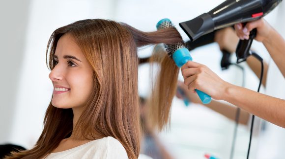 How to Blow Dry Hair: 7 Steps